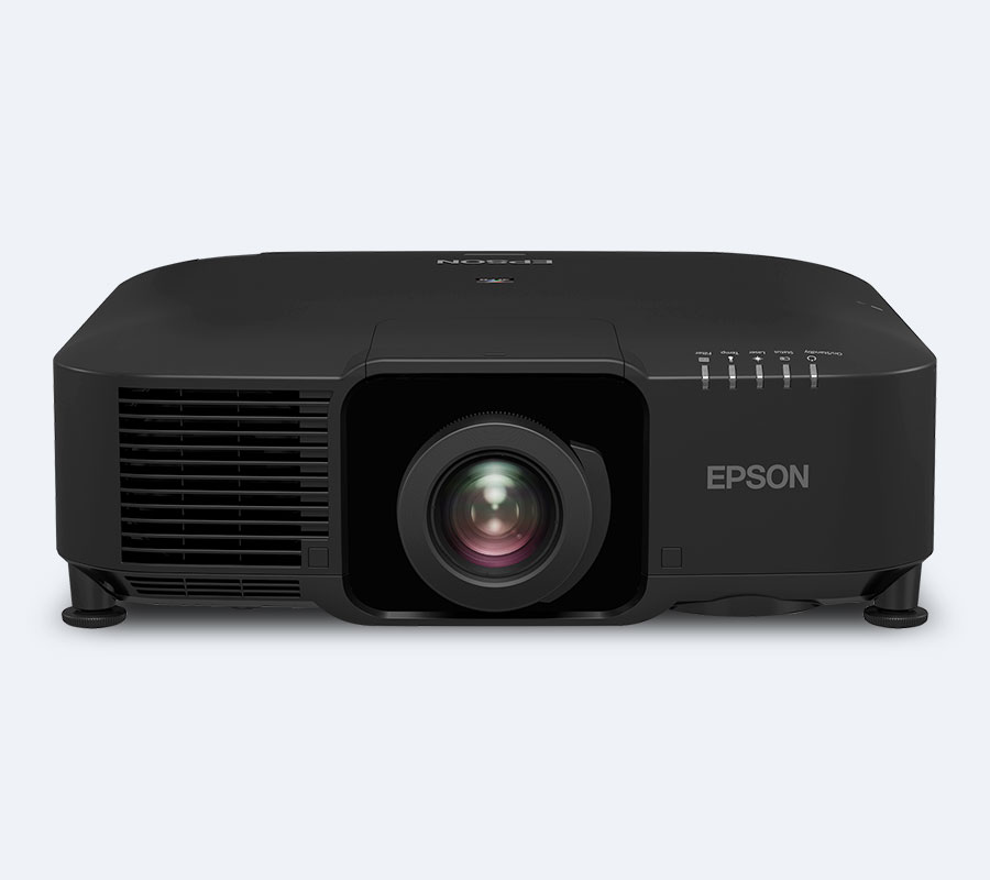 Proyector EPSON sobre soporte